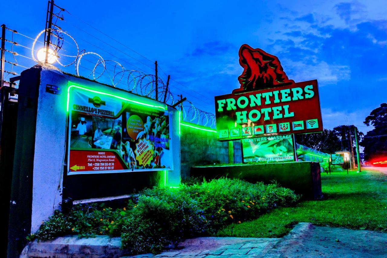 Frontiers Hotel เอนเทบเบ้ ภายนอก รูปภาพ